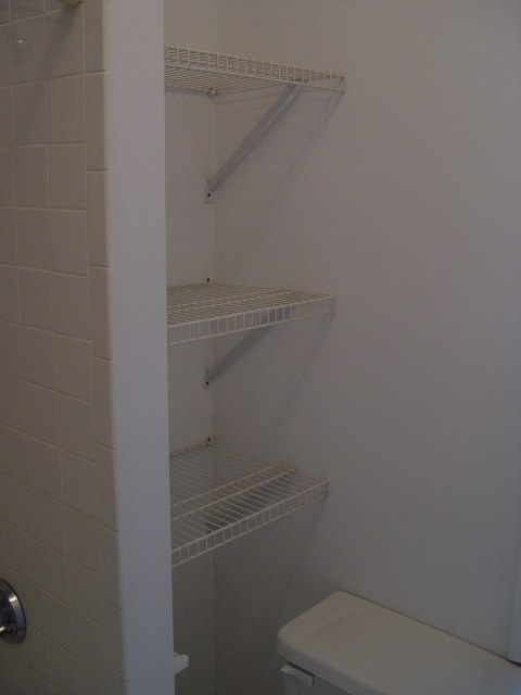 Bath linen rack